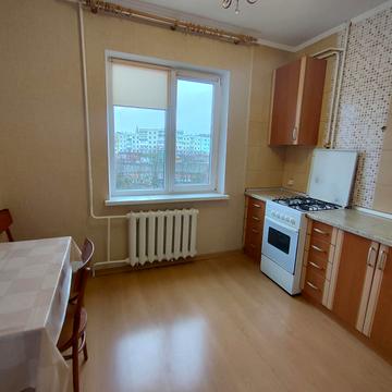 Романа Шухевича вул., 2