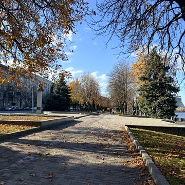 Січеславська Набережна вул., 27