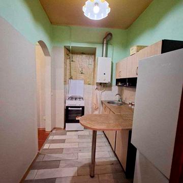 Сдам компактную, уютную двухкомнатную квартиру в  центре города.