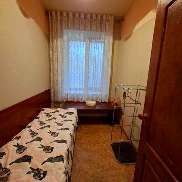 Сдам компактную, уютную двухкомнатную квартиру в  центре города.