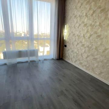 Варненська вул., 25