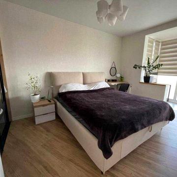 Метрологічна вул., 42