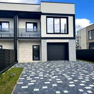 Продаж сучасного дуплексу з земельною ділянкою у Крихівцях