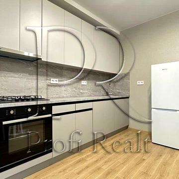 Героїв Небесної Сотні просп., 14/3