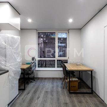 Флотська вул., 10