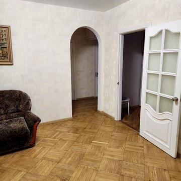 сдам свою 4х комнатную квартиру  м  Позняки  Срибнокильская 4