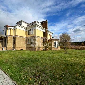 Продаж будинку 720м з виходом до озера в Києві, Чапаївка, Голосієво