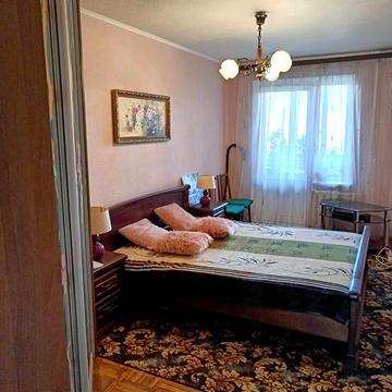 Леся Курбаса просп., 9