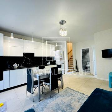 Лугова вул., 12