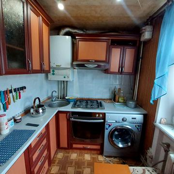 Михайла Грушевського вул., 14а