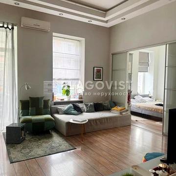 Саксаганського вул., 22