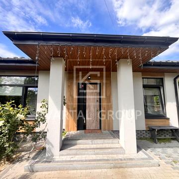 Євгена Патона вул.