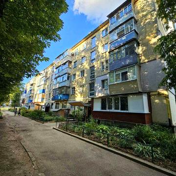 Продаж гарної трикімнатної квартири,Супер Ціна, по вул.Алмазна.