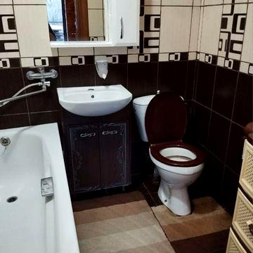 Центр. Оренда частини будинку з окремим входом вул. Миколи Оводова