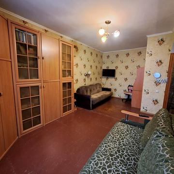 Льотна вул. (Червоногвардійська), 4