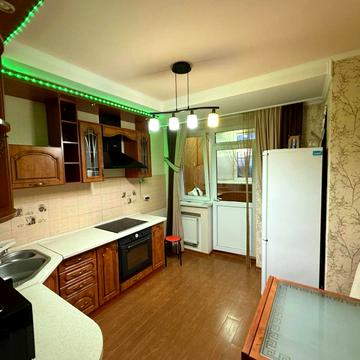 Олега Мудрака вул. (Генерала Наумова), 66