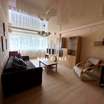 Богдана Хмельницького вул., 39