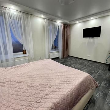 Проспект Героїв Небесної Сотні, 16/22