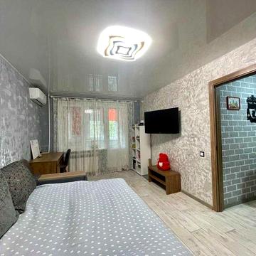 Продам 2 кімнатну квартиру , проспект О. Поля, з сучасним ремонтом