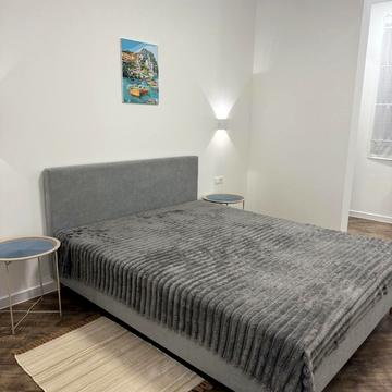 Генуезька вул., 3б