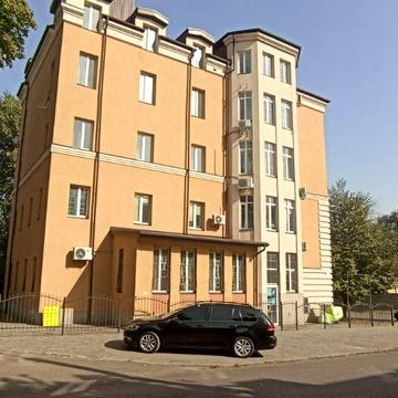 Павла Чубинського вул., 2