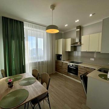 Канатна вул., 100/4