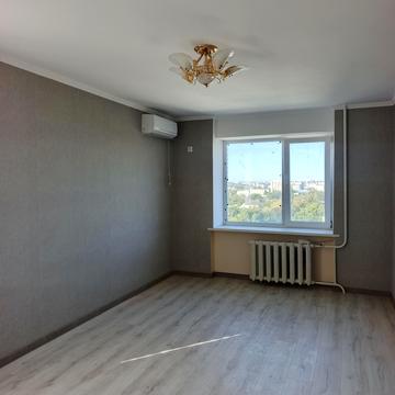 Олега Антонова вул. (Карла Маркса), 18а