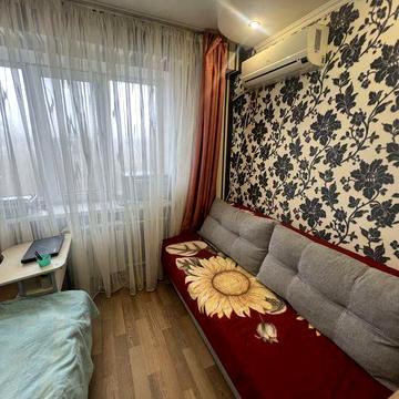 Продам 2-х комнатную гостинку ХТЗ с ремонтом и санузлом