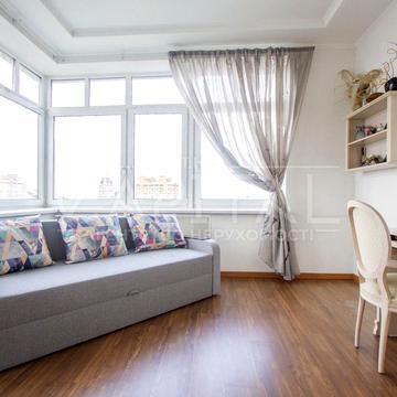 Лесі Українки бульв., 30-Б