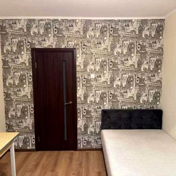 Поліська вул., 4