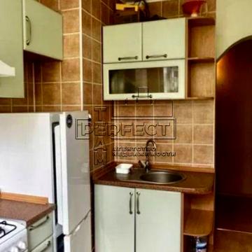 Продаж 1к квартири на Маккейна Джона 31