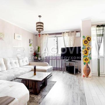 Петрівська вул.