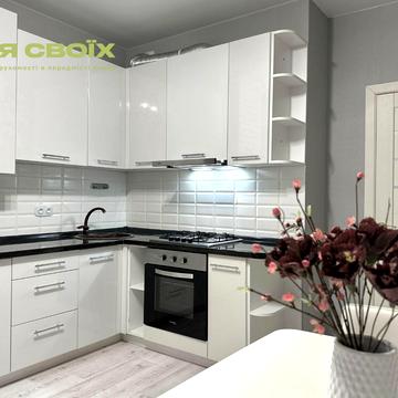 Юнацька вул., 2