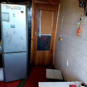 Семафорна вул., 40