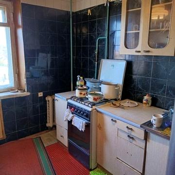 Семафорна вул., 40