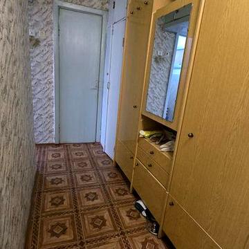 1к кв на Космонавтів.