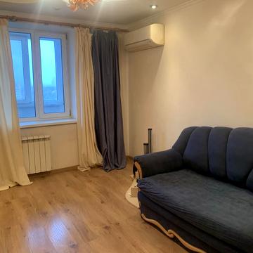 Євгена Чикаленка вул., 59к