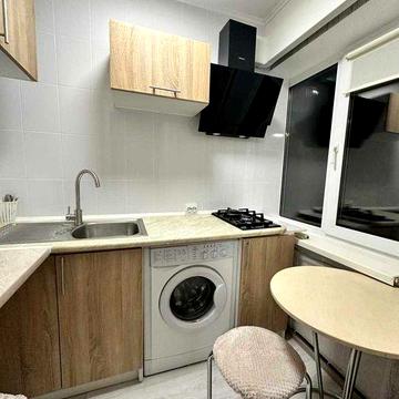 Світла 1к квартира, з газом, невисокий поверх,  Воскресенка, м Дарниця