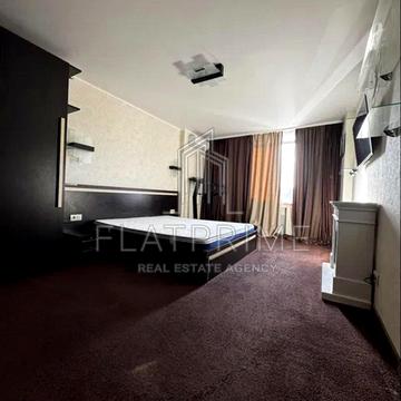 Дмитрівська вул., 2