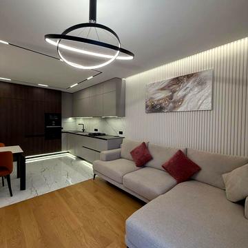 Пасічна вул., 3