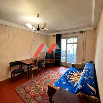 Ореста Левицького вул. (Академіка Курчатова), 4