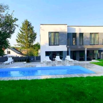 Львівська вул., 45