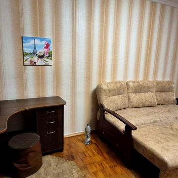 Ревуцького вул., 19/1