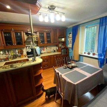 Продаж 3к квартири 100 кв. м на вул. Трембовецька RUBI 35821