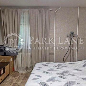 Продаж 2к квартири Нижньоюрківська 4 Подільський р-н