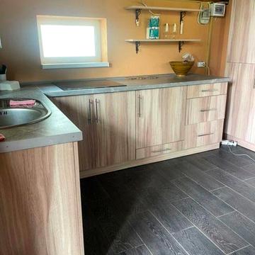 Сдам невеликий котедж  Лезнево.