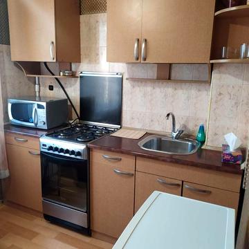 Нескорених вул., 19