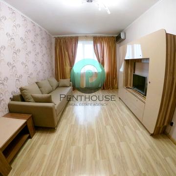 Юрія Шумського вул., 5