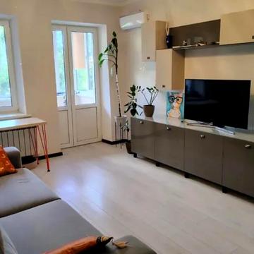 Героїв Крут вул. (Фурманова), 7