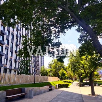 Академіка Заболотного вул., 1-Б